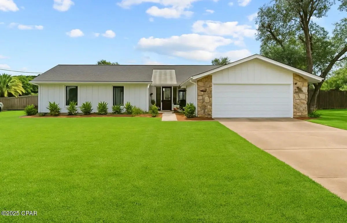 143 Queens Circle, Panama City, FL 32405 - #1