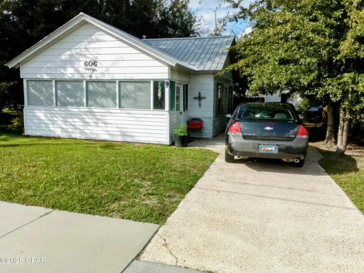 606 W 10th Street, Lynn Haven, FL 32444 - #1