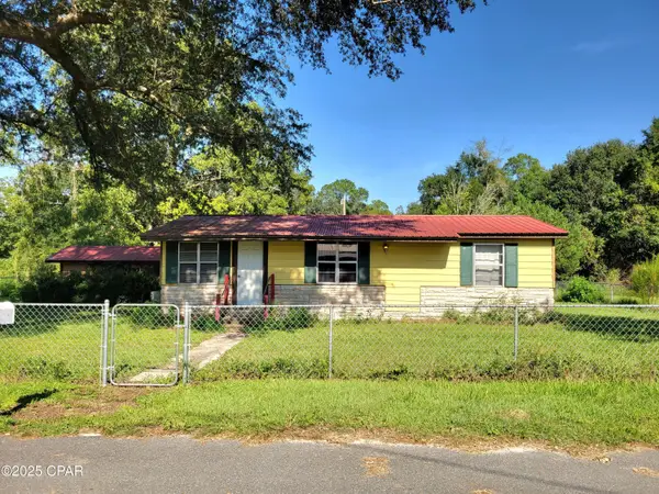 2216 Ray Avenue, Grand Ridge, FL 32442