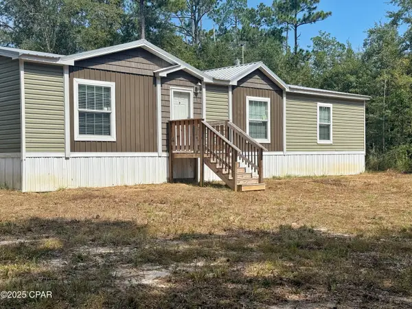 1818 Kaham Lane, Grand Ridge, FL 32442