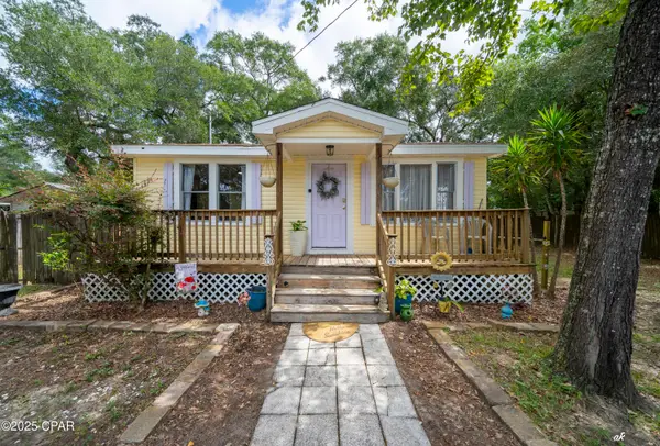 815 Oakridge Road, Fort Walton Beach, FL 32547