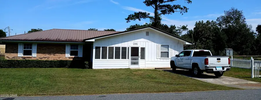 2080 Gorrie Avenue, Sneads, FL 32460 - Image #2