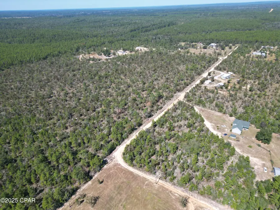 0050 Foxhunt Road, Chipley, FL 32428 - Image #2