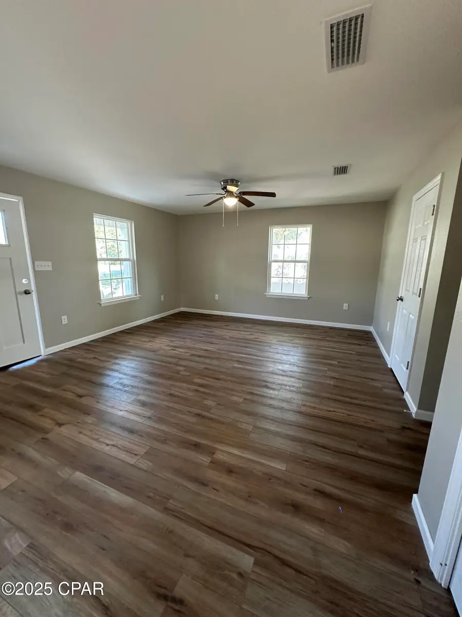 6630 Grande Oak Loop, Grand Ridge, FL 32442 - Image #3