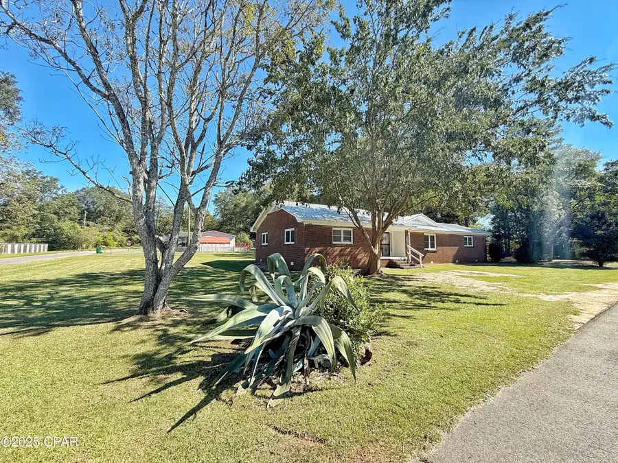 5332 Ceiley Street, Graceville, FL 32440 - Image #2