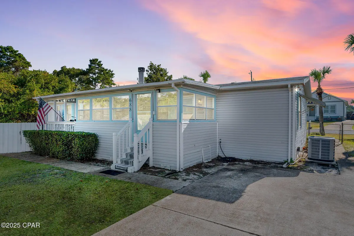 688 Malaga Place, Panama City Beach, FL 32413 - Image #1