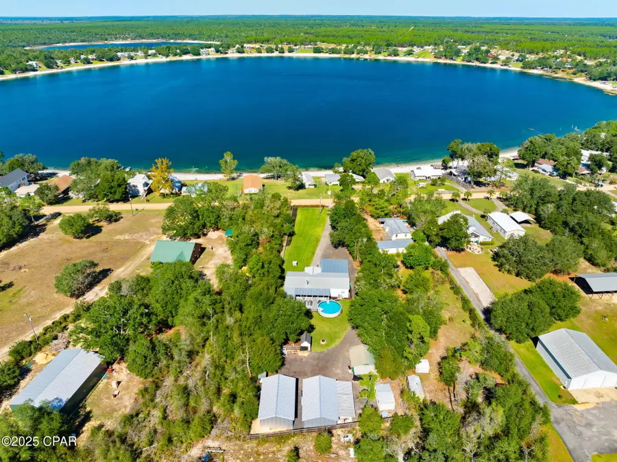 4318 Crystal Lake Drive, Chipley, FL 32428 - Image #2