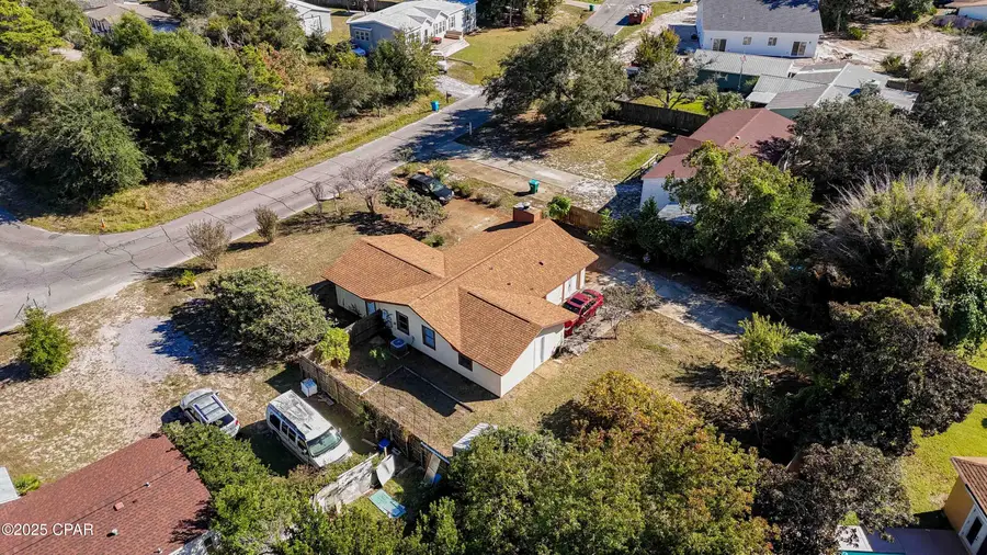 585 Lagoon Oaks Drive, Panama City, FL 32408 - Image #3