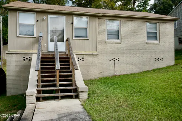 40 W Barnes Avenue, Chattahoochee, FL 32324