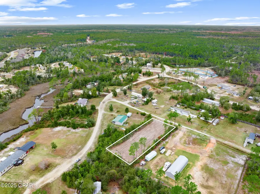 404 Hickory Bluff Circle, Southport, FL 32409 - #2