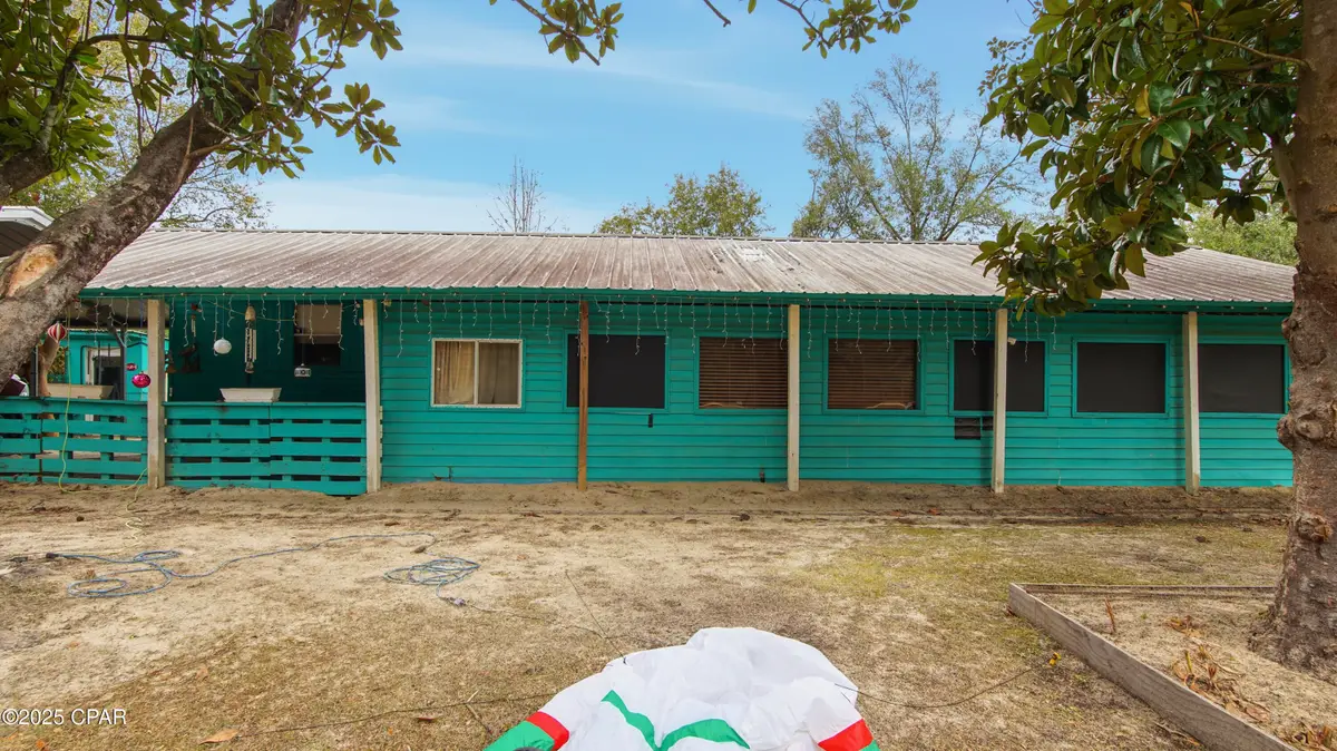 12213 Glenwood Drive, Fountain, FL 32438 - Image #1