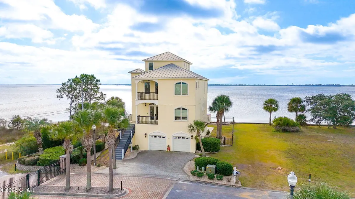 6724 Yacht Club Drive, Panama City, FL 32404 - Image #1