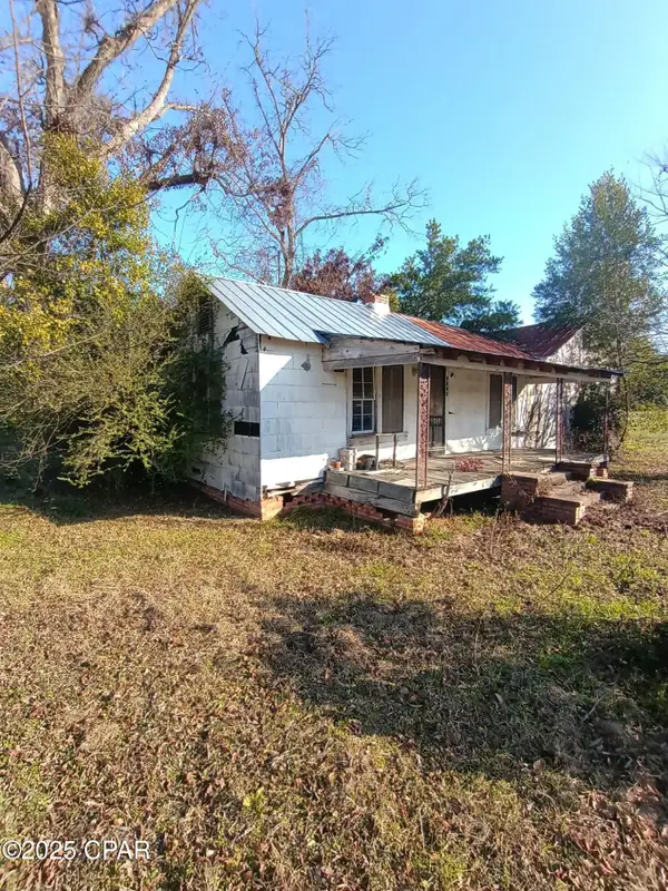 5176 Albernathy Street, Greenwood, FL 32443