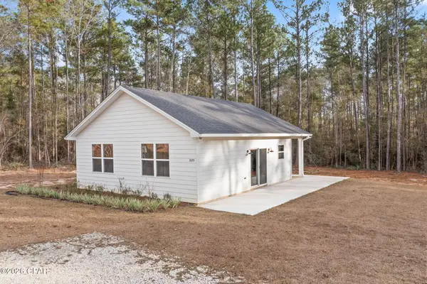 3055 Pioneer Road, Vernon, FL 32462