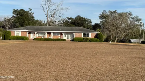 5526 Old U S Road, Malone, FL 32445