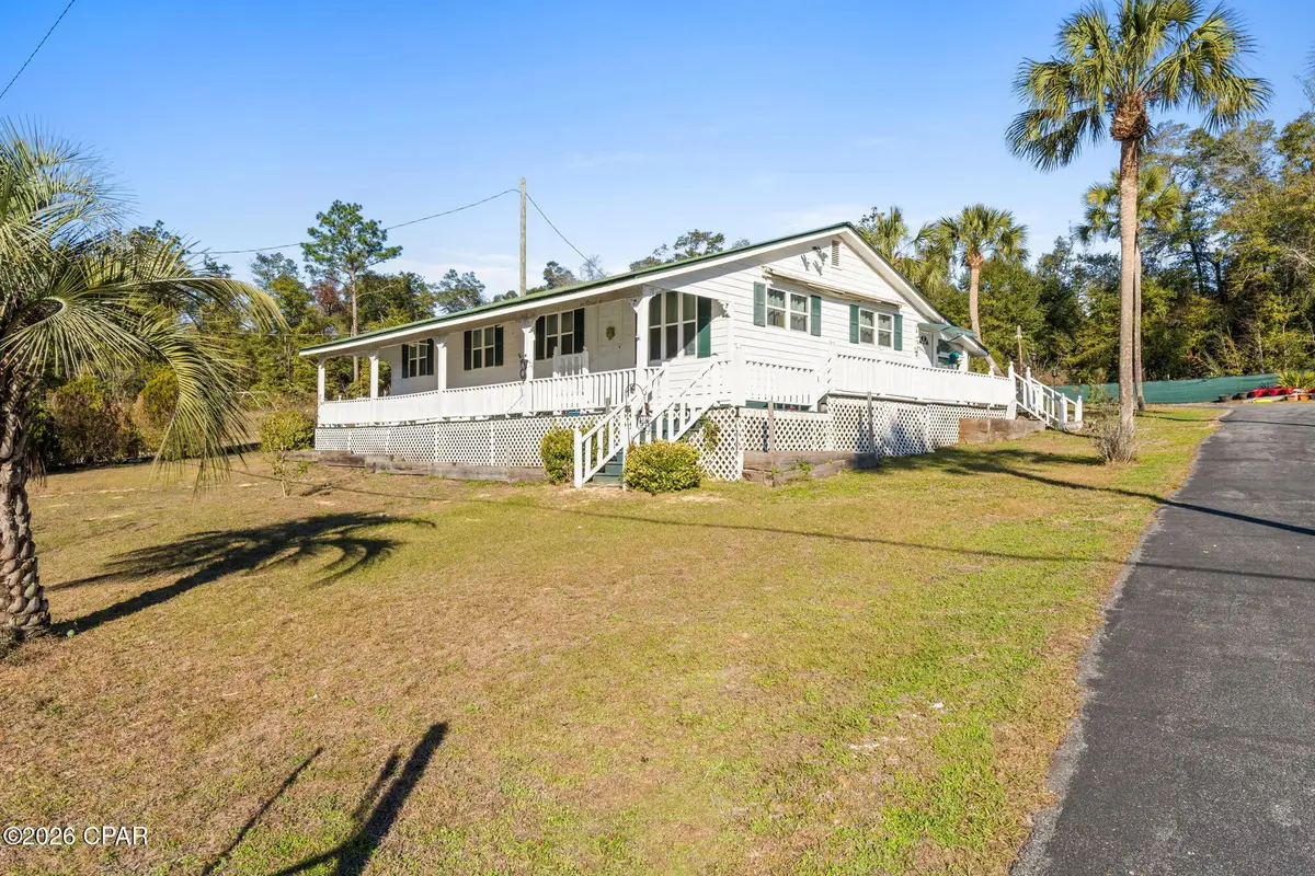 2686 Mona Lane, Alford, FL 32420 - Image #1