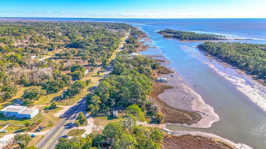 614 Us-98, Apalachicola, FL 32320 - Image #3