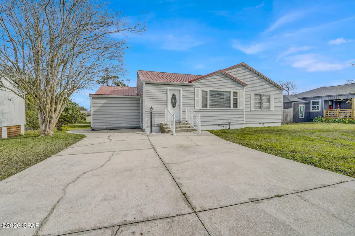 210 N Cove Boulevard, Panama City, FL 32401 - Image #1