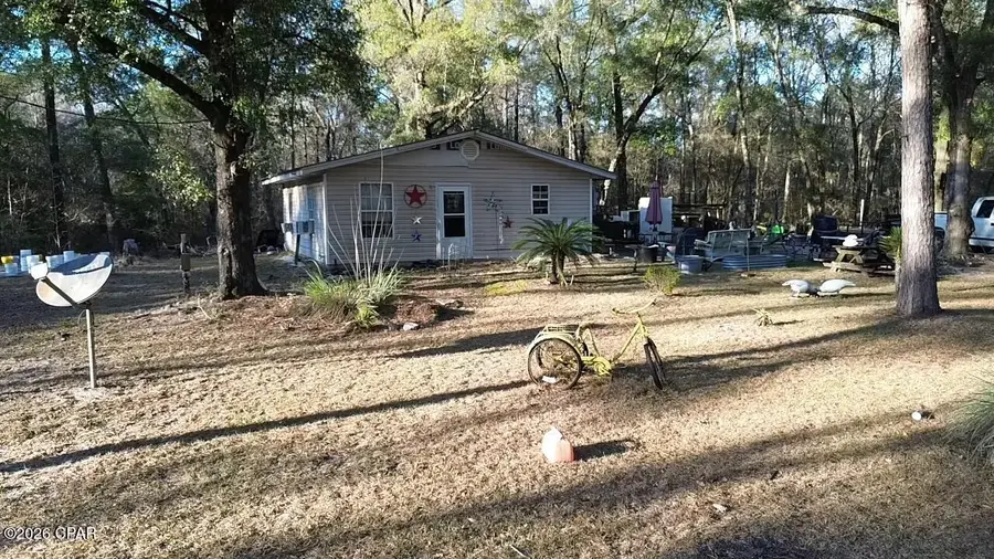 4086 Cedar Lane, Caryville, FL 32427 - #2