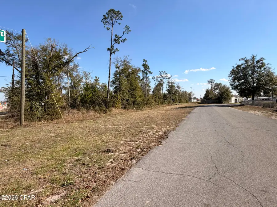 407 W 12th Street, Lynn Haven, FL 32444 - #3