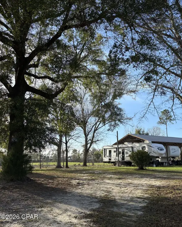 191 April Lane, Wewahitchka, FL 32465