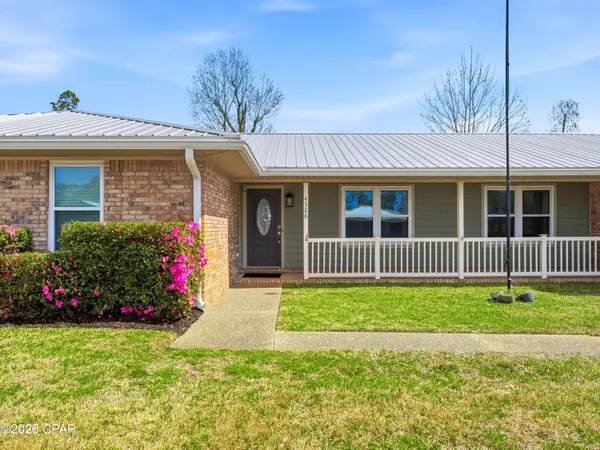 4326 Pine Tree Lane, Lynn Haven, FL 32444