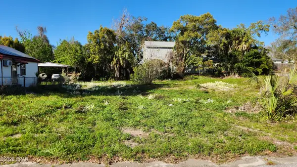 819 E 7th Court, Panama City, FL 32401