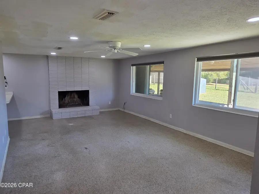 2491 River Road, Caryville, FL 32427 - #2