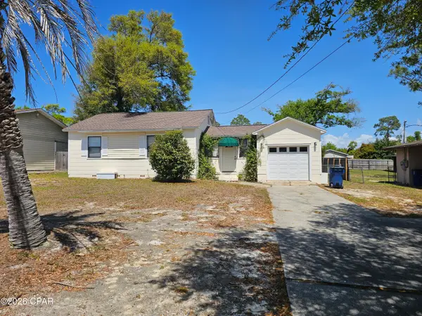 1026 W 12th Court, Panama City, FL 32401