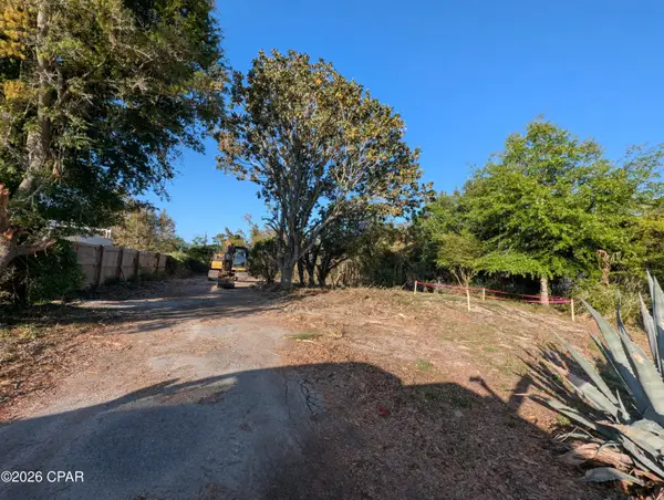 2334 Grand Oaks Lane, Panama City, FL 32408