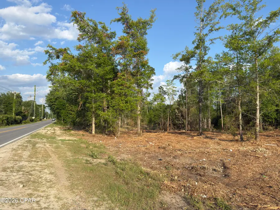 000 Campflowers Road, Youngstown, FL 32466 - #2