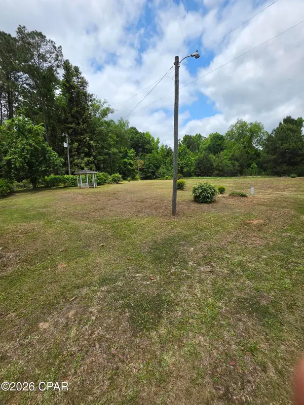 4995 State Highway 81, Ponce De Leon, FL 32455