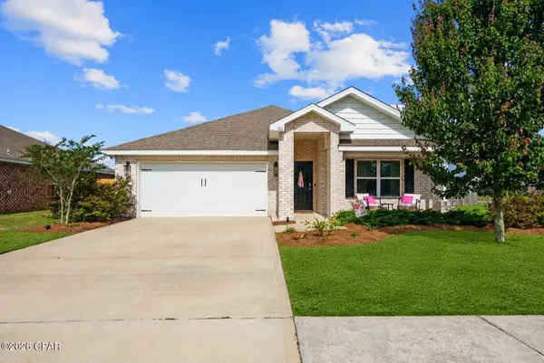 102 Spikes Circle, Southport, FL 32409