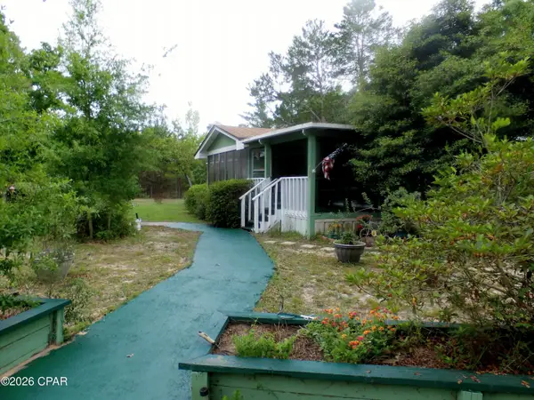 128 Joseph Circle, Southport, FL 32409