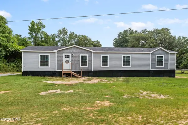 1215 Shores Road, Alford, FL 32420