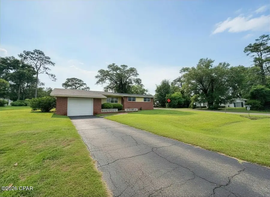 711 N Oklahoma Street, Bonifay, FL 32425 - #3
