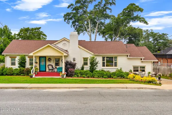700 2nd Street, Chipley, FL 32428