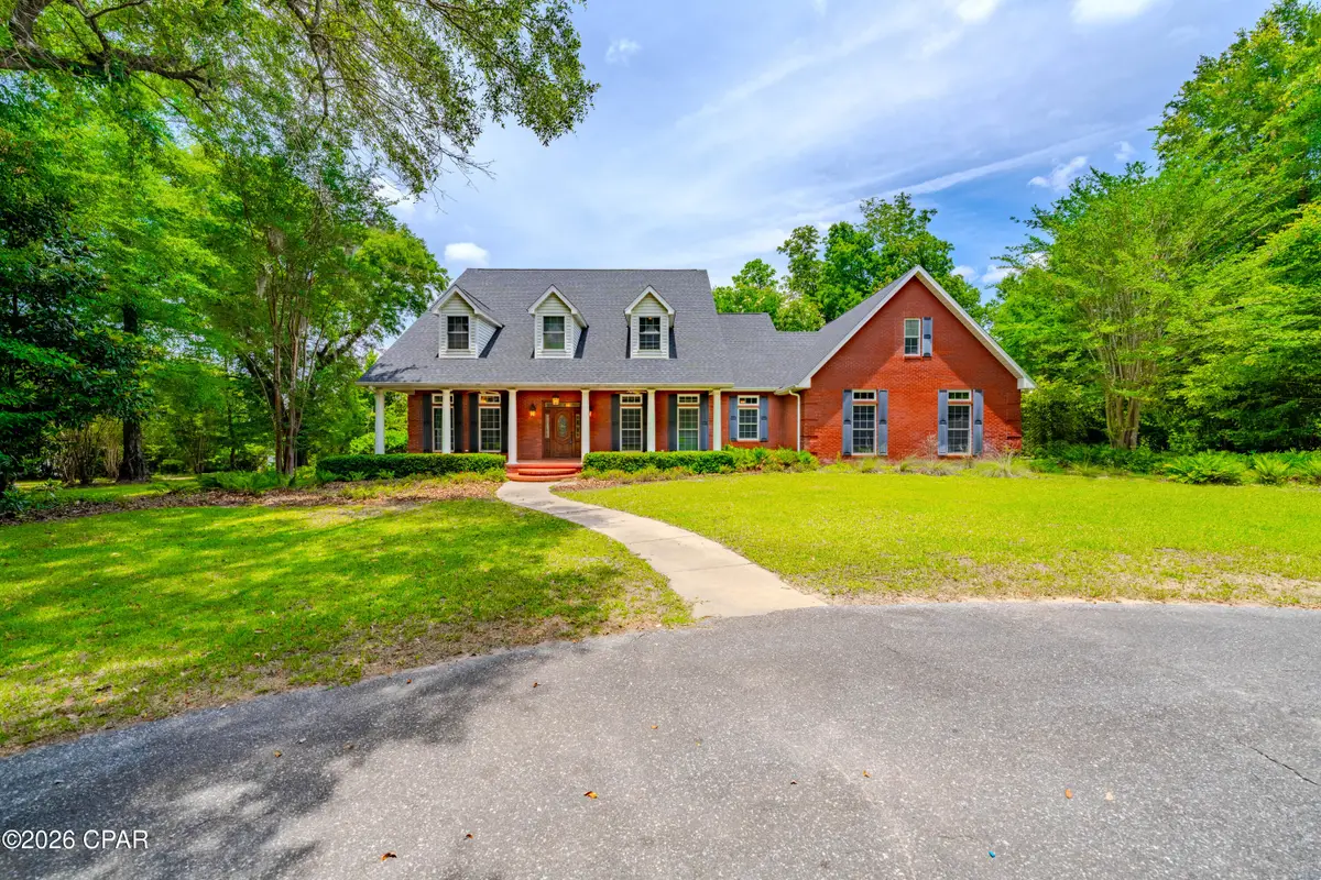 5130 Lake Bluff Circle, Marianna, FL 32446 - #1