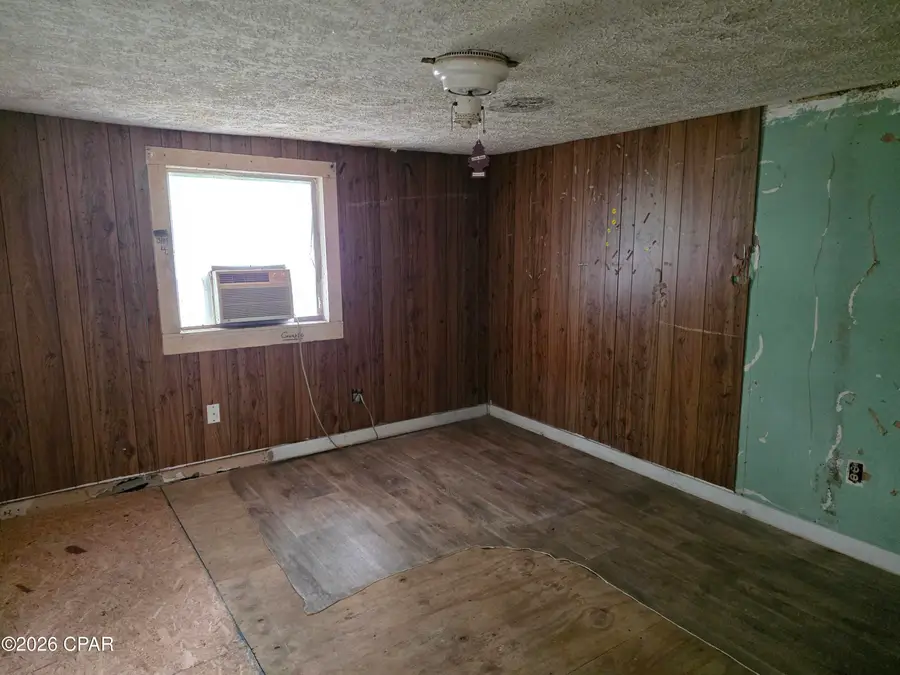 1352 Watts Avenue, Chipley, FL 32428 - #3