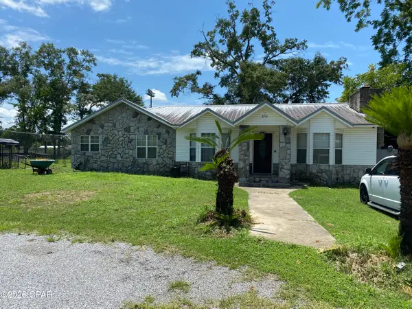 2733 Levy Street, Cottondale, FL 32431