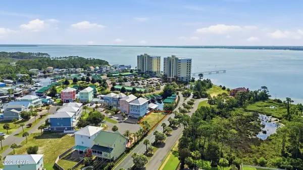 1041 Lighthouse Lagoon Court, Panama City Beach, FL 32407