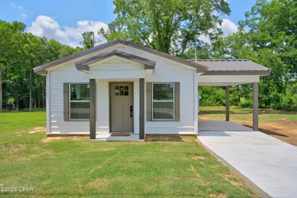 1028 Pelham Avenue, Graceville, FL 32440
