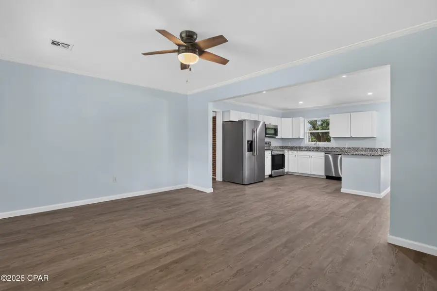1214 Johnson Avenue, Chipley, FL 32428 - #2