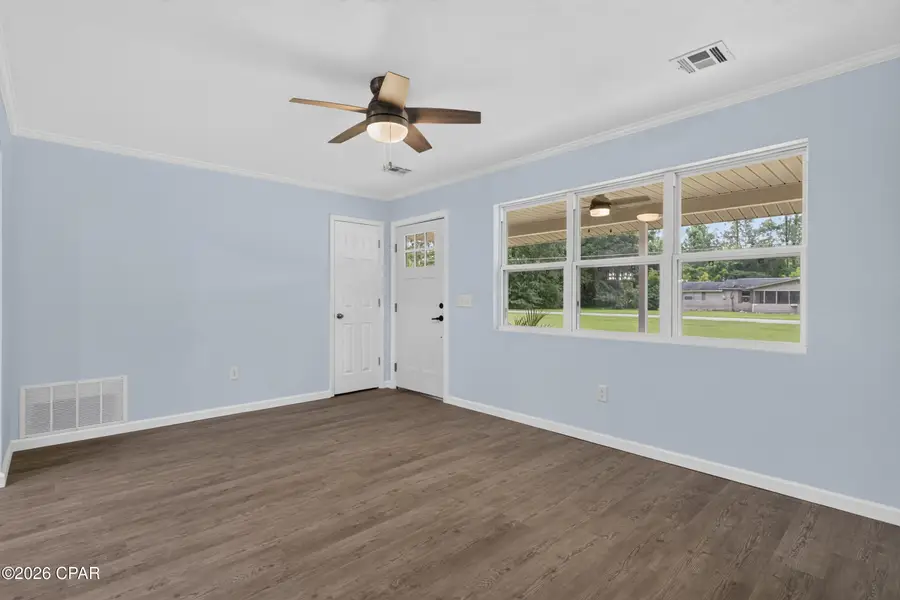 1214 Johnson Avenue, Chipley, FL 32428 - #3