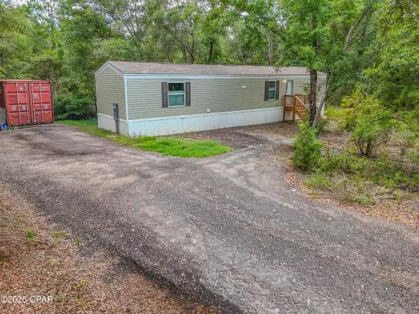 4597 Spotted Horse Lane, Chipley, FL 32428