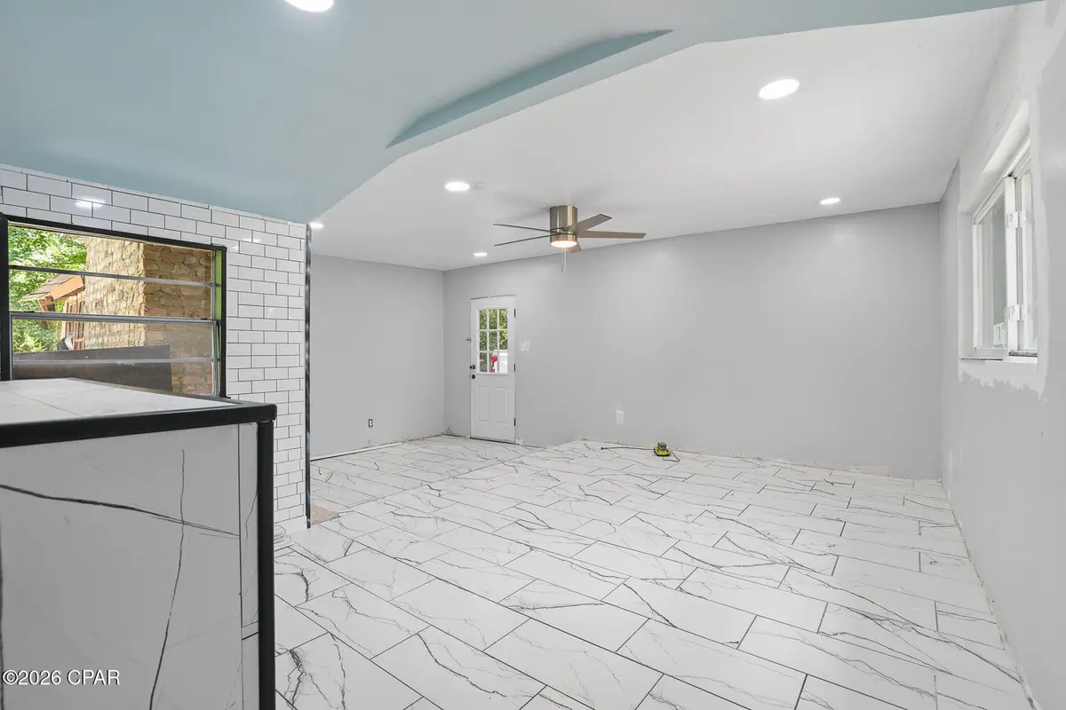 529 N 5th Street, Chipley, FL 32428 - #1