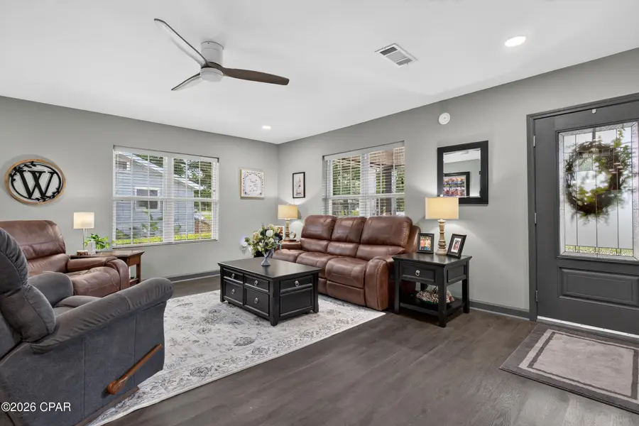 717 Sinclair Street, Chipley, FL 32428 - #2