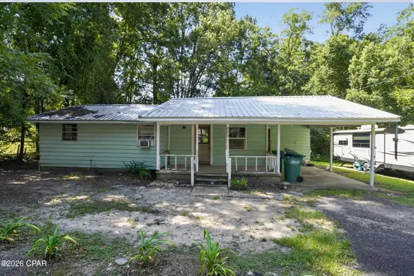 395 E Brock Avenue, Bonifay, FL 32425