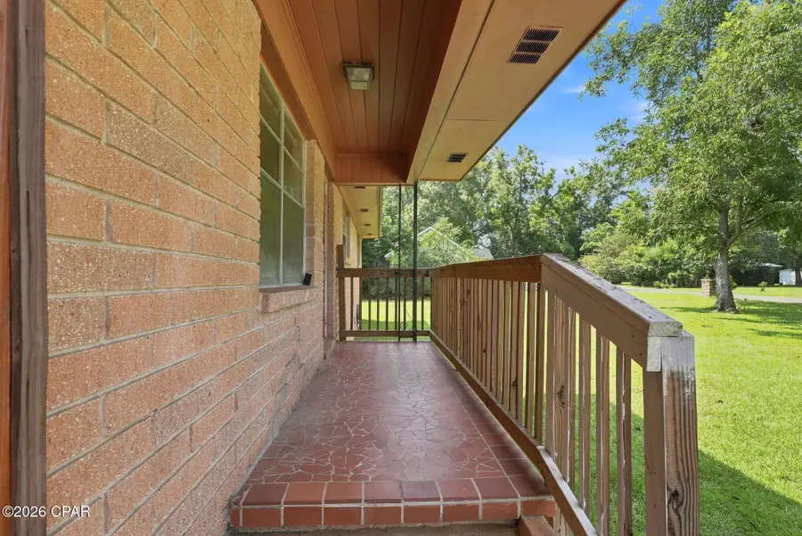 837 Maple Street, Chipley, FL 32428 - #3