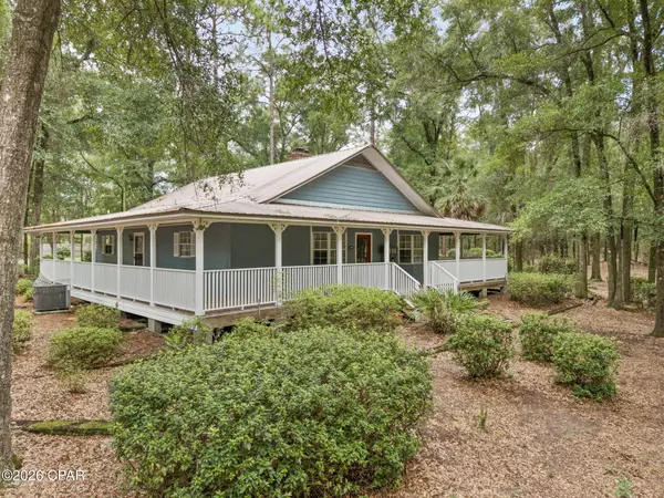 1576 Bass Road, Caryville, FL 32427